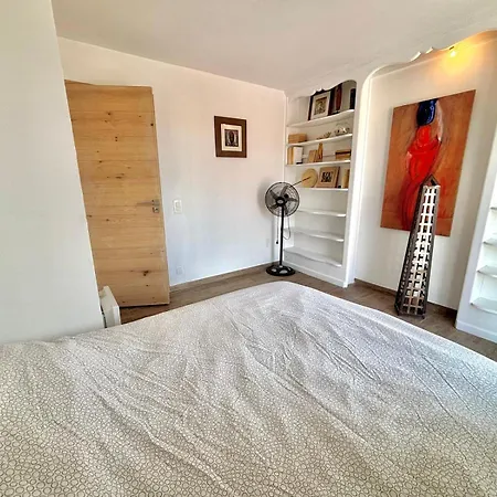Centre Apartment *